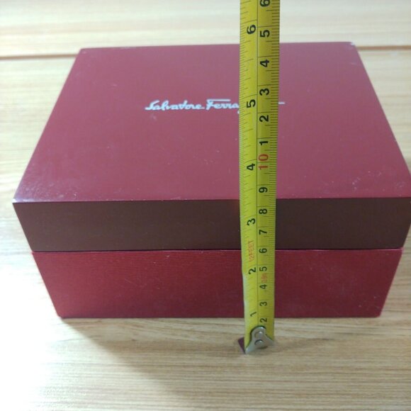 BOX ONLY - Salvatore Ferragamo Watch Jewelry Display - Picture 9 of 9